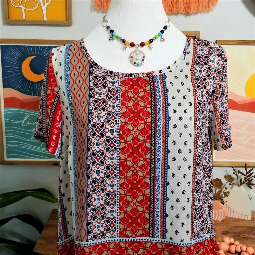 Top, Blouse. Red, Tan, Blue, White, Multi Print. Dana Buchman Brand. - Picture 1 of 16